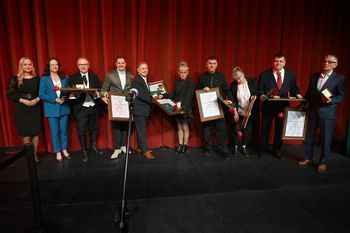 Wyjątkowy wieczór na scenie. Srebrne Maski i prestiżowe wyróżnienia