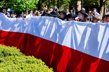 Biel i czerwień - w Dniu Flagi Rzeczypospolitej Polskiej najważniejsze są te dwa kolory [fotorelacja]