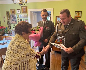 Wzruszające spotkanie w Płocku. Bohaterka Powstania Warszawskiego ma 102 lata