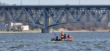 Trzeci dzień poszukiwań mężczyzny, który skoczył z mostu!