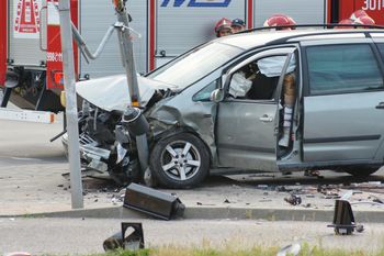 Zderzenie dwóch aut w Sandomierzu. Jedna osoba ranna