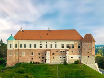 Spotkanie historii z nowoczesną technologią. Zamek Królewski w Sandomierzu po renowacji z tytułem "Fasada Roku 2025"