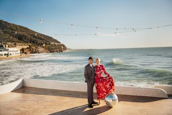 Garnitury i pastele, które robią wrażenie. Vistula redefiniuje styl na wielkie wyjścia