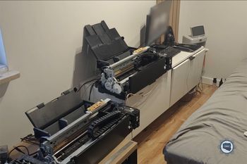 "Były ukraiński funkcjonariusz drukował polskie 500-złotówki w mieszkaniu na Mazowszu"