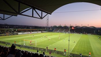 KSZO Ostrowiec - Avia Świdnik 1:2. Relacja. KSZO Ostrowiec stracił pozycję lidera