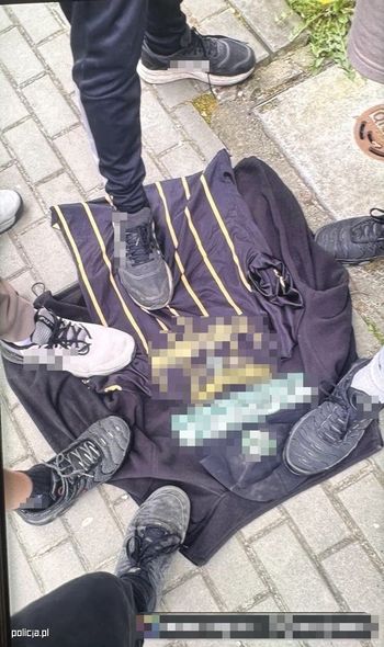 Koszulka klubowa powodem brutalnego ataku. Nieletni staną przed sądem