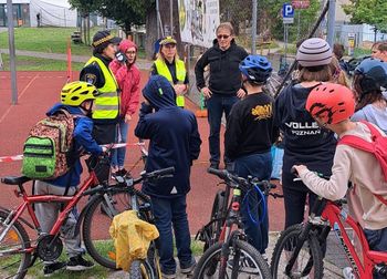 Pierwsza samodzielna jazda? Poznań uczy dzieci, jak robić to bezpiecznie