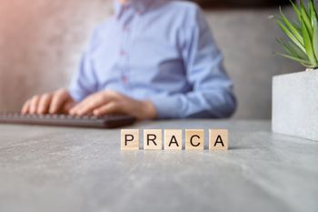 Czy firmy nadal zwalniają pracowników? Jak będzie wyglądał rynek pracy?