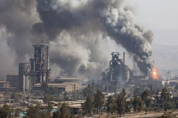 "Stalowe serce Iranu stanęło". Dwie największe huty stali zamknięte po izraelsko-amerykańskich atakach