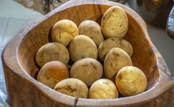 Czy to ziemniaki? Nie zgadniesz, co tak naprawdę wylądowało w tym koszyku!