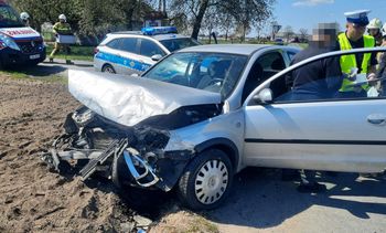 Zderzenie dwóch aut w Pułkownikowie. Jedna z kierujących ukarana mandatem