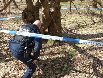 Granat moździerzowy z II wojny światowej znaleziony w lesie pod Miłakowem