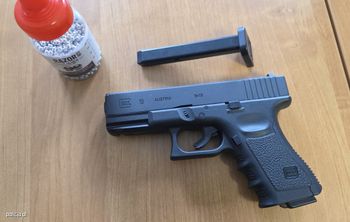 Strzał w tył głowy po groźbach. 44-latek zatrzymany przez policję