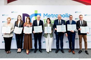 Szpitale łączą siły, by taniej kupować leki i sprzęt medyczny [fotorelacja]