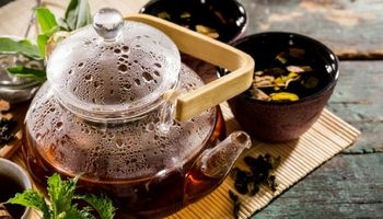 17 zdrowych herbat i ich właściwości. Po niektóre z nich sięgaj codziennie