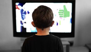 Naukowcy wyjaśniają, w jaki sposób telewizja może mieć pozytywny wpływ na zdrowie dziecka