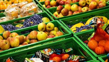 Inspekcja sprawdziła wiarygodność pochodzenia warzyw i owoców w dużych sieciach handlowych