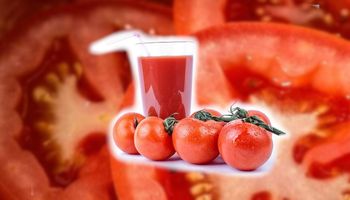 Przepis na zdrowotny, antyrakowy sok z pomidorów. Jego właściwości są nieocenione!