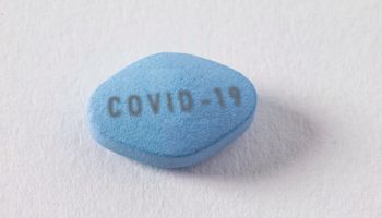 Tabletka na COVID-19 jeszcze w tym roku. O prowadzonych testach poinformowała firma Pfizer