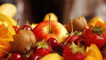 Spożywanie co najmniej dwóch porcji owoców dziennie zmniejsza ryzyko rozwoju cukrzycy typu 2
