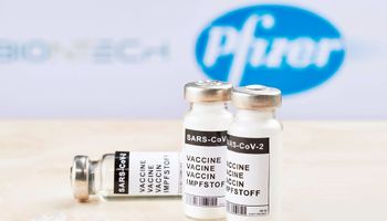 Niedzielski: Trzecia dawka szczepionki dla każdego. Decyzja zapadła