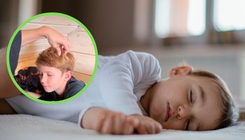 Kilka ruchów ręką i dziecko zasypia bez problemu. Uspokajający masaż na sen