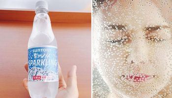 Mycie twarzy wodą gazowaną to sekretny trik Koreanek. To dzięki niej mają piękną cerę