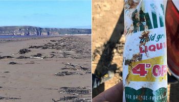 Ta plastikowa butelka wyrzucona na brzeg przypomina nam, że nasze śmieci zostaną setki lat po nas