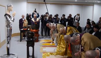 Robot zastąpił bóstwo w buddyjskiej świątyni. Będzie głosić nauki Buddy w trzech językach