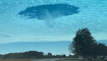 UFO nad autostradą w Karolinie Południowej? Dziwna formacja na niebie przeraziła internautów