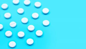 Światowa Organizacja Zdrowia zaleca, by unikać przyjmowania ibuprofenu na objawy COVID-19