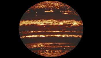 Astronomowie pokazali oszałamiające widoki, które skrywa Jowisz poniżej gęstych chmur