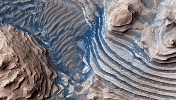 Zobacz zapierające dech w piersi zdjęcia Marsa uchwycone przez Mars Reconnaissance Orbiter