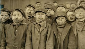 Realia rewolucji przemysłowej w USA – wyzysk dzieci i przerażające warunki pracy w XX wieku