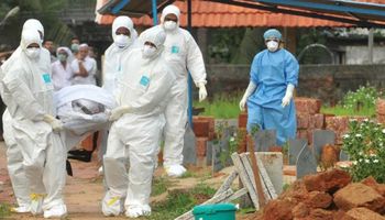Czy wirus Nipah stanowi realne zagrożenie prowadzące do kolejnej globalnej pandemii?