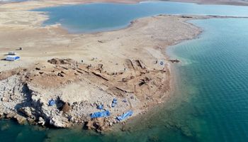 Susza odsłoniła ruiny starożytnego miasta Zakhiku sprzed 3400 lat. Archeolodzy skorzystali z okazji