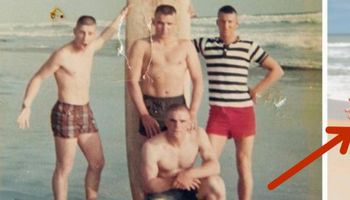 4 mężczyzn zrobiło sobie to zdjęcie na plaży, tuż przed wojną. Mają łzy w oczach, kiedy wracają pamięcią do tego dnia