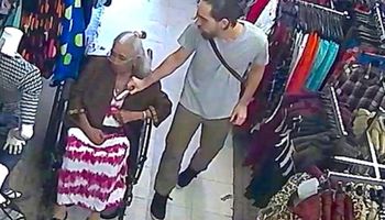 93-letnia kobieta chciała załatwić kilka bieżących spraw. Nie spodziewała się, że w tym dniu zostanie okradziona w tak podły sposób