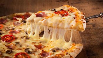 Naukowcy odkryli szósty smak! To by wyjaśniało dlaczego tak kochamy pizzę.
