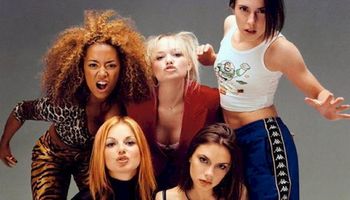 Większość z nas pamięta dziewczyny z zespołu Spice Girls. Tak zmieniły się w przeciągu 20 lat!