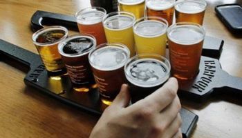 Ludzie, którzy nie piją alkoholu mogą być bardziej narażeni na przedwczesną śmierć