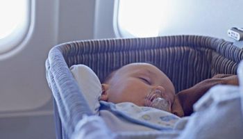Prawdopodobnie większość rodziców nie wie, że może prosić o tę rzecz lecąc samolotem z niemowlęciem