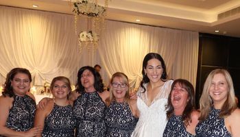 Zupełnie przypadkiem, 6 nieznajomych kobiet przyszło na wesele w identycznych sukienkach