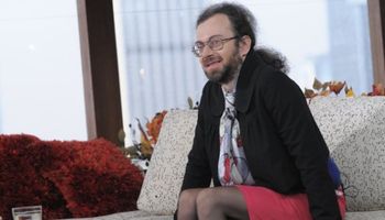 Wykładowca Uniwersytetu Wrocławskiego nosi sukienki i szpilki. Podkreśla, że nie jest gejem