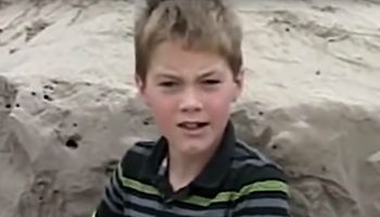 11-latek kopał dziurę na plaży. W pewnym momencie zauważył w piasku ciało małej dziewczynki