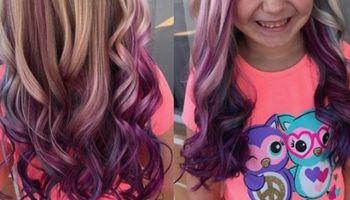 Obok niej u fryzjera usiadła 7-latka, którą czekało farbowanie. Marzył jej się różowy kolor