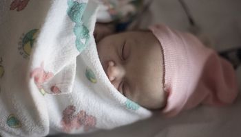 Pielęgniarka wyjawiła, jak traktowane są w szpitalu dzieci, które przeżyły aborcję