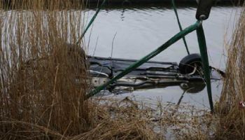 Holandia: Wyłowiono samochód z kanału. W środku znajdowały się ciała czworga Polaków
