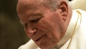 Poważne oskarżenia w stosunku do Jana Pawła II. Żądają jego dekanonizacji
