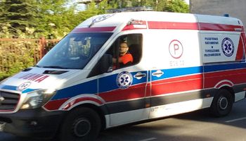Tragiczny wypadek w Stójkowie. 2-letniego chłopca potrąciła śmieciarka